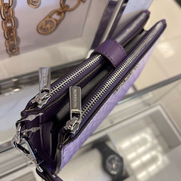 MICHAEL KORS JS Lg Ombré Signature Logo Double Zip Wristlet Wallet 
Dark Purple - Picture 16 of 16